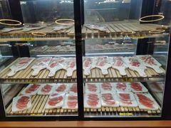 面包甜点陈列柜-圣罗巴海鲜自助(黑金店)