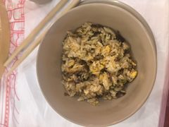 -肥肥虾庄·金牌油焖大虾(杨园滨江时代walk店)