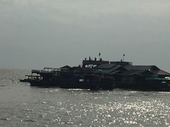 -洞里萨湖
