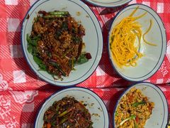 -荆九爷爆炒桥头三嫩(云南北路店)