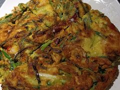 海鲜葱饼-富乐满韩国正宗炸鸡韩国料理(虹泉路店)