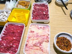 -杨老板·海鲜集市火锅·鲜切牛肉(中防万宝店)