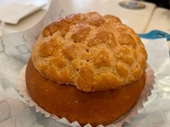 拉丝菠萝包-石板街港澳冰室(天环店)