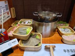 -独食火锅·半米屋台(直营总店)
