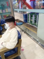 -阿兵荣辉美容理发有限公司