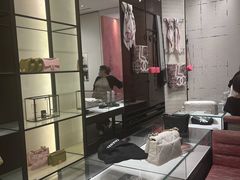 -CHANEL(恒隆广场店)