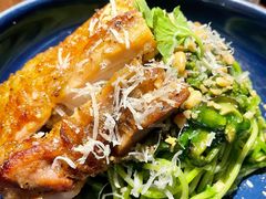 鸡肉松仁菠菜汁意面-西堤牛排(龙德广场店)