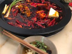 -黄潇洒老火锅(九眼桥宏济巷店)