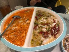 -姚姚酸菜鱼·金戈戈香港豉油鸡(喜荟城联名店)