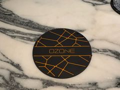 -OZONE 顶楼酒吧(香港丽思卡尔顿酒店)