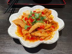 酸辣无骨鸡爪-乔街深夜食堂·小龙虾·高压锅生蚝(杭州总店)