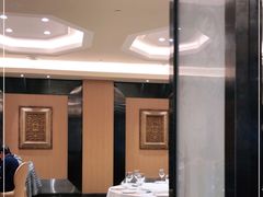 -品悦酒店(三林古镇店)