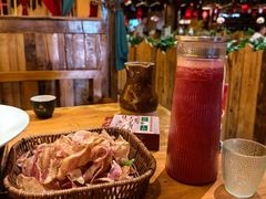 -老滇山寨•云南特色菜•地方菜•民族风情歌舞表演(金碧店)