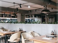 大堂-粟氏天府·东北烧烤(长安街店)