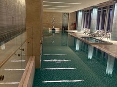 -成都华尔道夫酒店游泳池