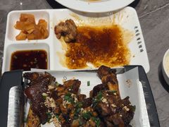 秘制烤猪蹄-老周家酱卤猪蹄私房菜(克拉玛依西街店)