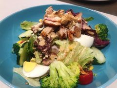 今天吃的鸡肉沙拉太香啦-悦享绿山墙西餐厅