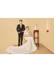 -二十一世纪婚纱摄影(省府前街店)