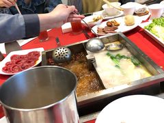 -皇城老妈·大连海鲜火锅(港湾店)