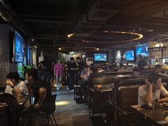 -麦凯伦烧烤·精酿超级工厂店(金桥总店)