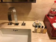 -上海衡山路十二号华邑酒店