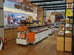 -来伊份(我格广场武宁路店)