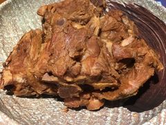 特色大铁锅烀腔骨-95号酱骨·一块豆腐(展春园西路店)