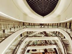 -上海滴水湖皇冠假日酒店