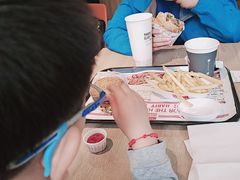 -The Habit Burger Grill 哈比特汉堡(复兴soho店)