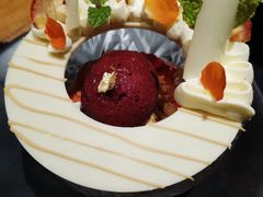 草莓奶冻-AZUL by FUEL蓝色·法式酒馆(琶醍店)