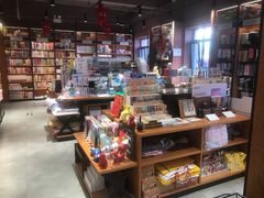 -新华书店(永安路店)