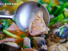 -老刘生态大鱼坊铁锅炖鱼(赛马场店)