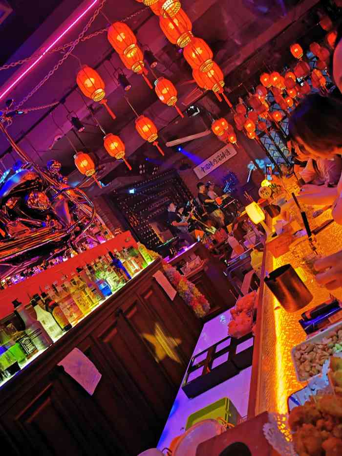 江湖酒吧-"不错,下次还会去,驻唱歌手很有实力哦."-大众点评移动版