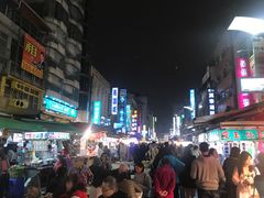 -六合夜市