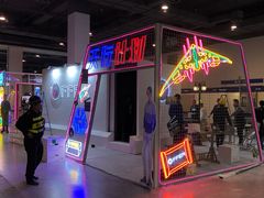 -上海跨国采购会展中心