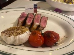 -MONICH牛排融合餐厅(和义大道购物中心店)