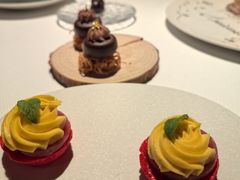 -Bleston Court Yukawatan