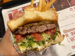 -The Habit Burger Grill 哈比特汉堡(复兴soho店)