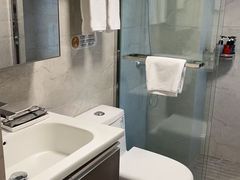 -初禾Film·Apartment(深圳福田岗厦地铁站店)