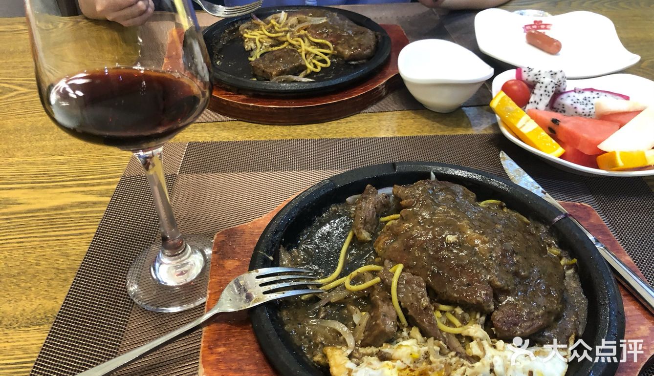 在美团上买了套餐，刚开业的时候买的，一直没空来吃