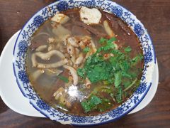 -叶新小吃店(来凤小区总店)