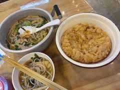 -丽丽三鲜螺蛳粉(田林路店)