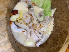 -滇香肴·云南菜蒸汽石锅鱼(云南北路店)