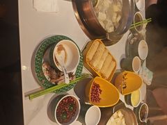 -润园四季椰子鸡火锅(卓越INTOWN店)