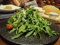 -恰餐厅及酒吧 CHAR Bar & Grill (北京丽都皇冠假日店)