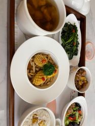 -莉泽月子中心(凯旋江景店)