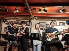 -南锣鼓巷吉他吧(鼓楼店)