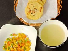 -优护优家Ucare月嫂育儿嫂陪伴师(静安店)