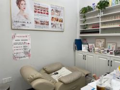 -V8潮牌·接发烫染连锁