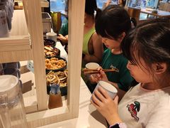 -蜜桃餐厅·伴山(湖滨商业街店)